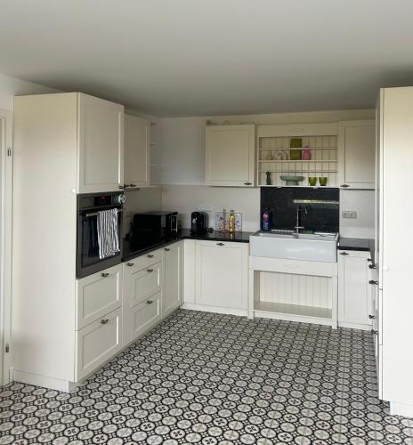 Außergewöhnliches Nordsee-Ferienhaus für bis zu 10 Personen - Ruhe, Natur & Gemütlichkeit (Außergewohnliches Nordsee-Ferienhaus fur bis zu 10 Personen - Ruhe, Natur & Gemutlichkeit) in Blomberg (Lower Saxony)