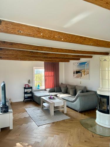 Außergewöhnliches Nordsee-Ferienhaus für bis zu 10 Personen - Ruhe, Natur & Gemütlichkeit (Außergewohnliches Nordsee-Ferienhaus fur bis zu 10 Personen - Ruhe, Natur & Gemutlichkeit) in Blomberg (Lower Saxony)