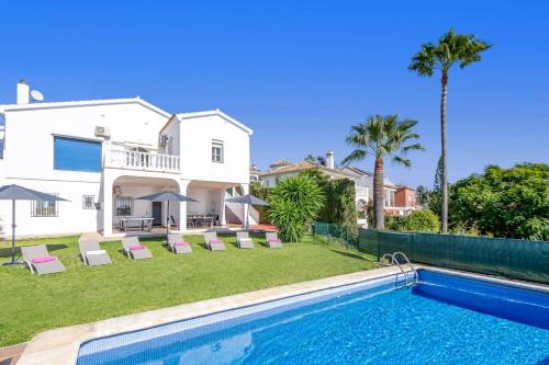 Villa Paisible by Villa Plus – khách sạn tại La Sierrezuela
