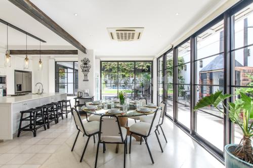Spacious and chic house in Las Mercedes in Ypané