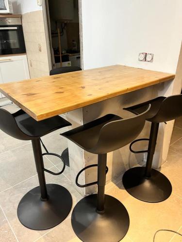 House near Avignon-St-Remy AC parking sleeps 5 - Location saisonnière - Châteaurenard