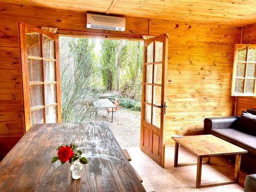 Increíble cabaña de montaña (Increible cabana de montana) in El Salto (Mendoza)