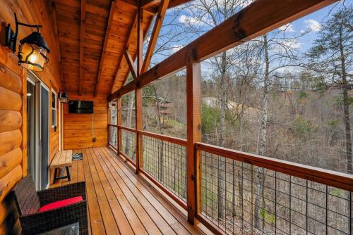 Open Heavens by Venture Smoky Mountains in Caton (TN)