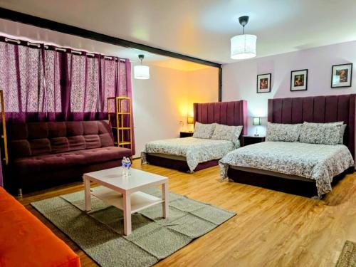 Suite morada Moderna y céntrica ideal hasta para 7 viajeros