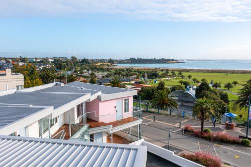 The Sea Breeze - Timaru