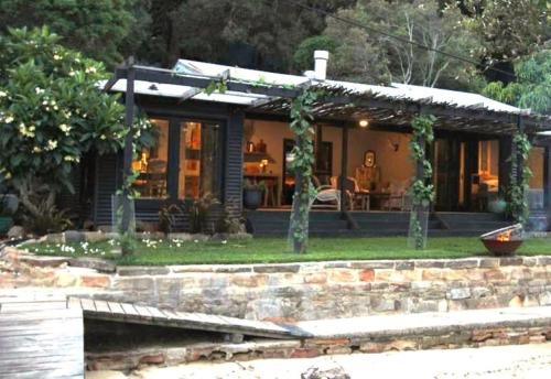 The Milson - Bespoke Hawkesbury River Living - Arrive By Boat in Ku-Ring-Gai