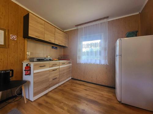 Agroturystyka Pod Lipą- Domek Dębowy (Agroturystyka Pod Lipa- Domek Debowy) in Wielkie Leźno