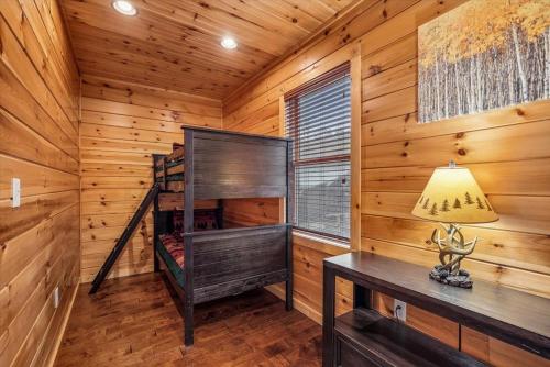 Bears Den by Venture Smoky Mountains in Gatlinburg (TN)