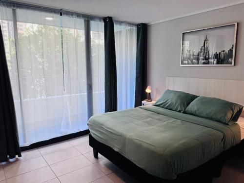 La Florida Studio - Metro - Clinics - Shopping