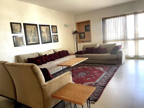 Bel appartement au coeur d'Agadir Galerie Talborjt – khách sạn tại Talborjt