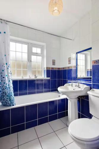 Cozy Homestay with Sea & Garden Views Ultra Fast WiFi Close to Town in Wicklow