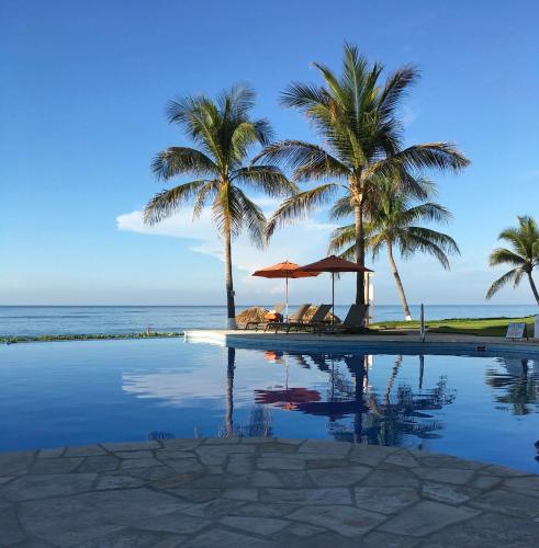 Vivo Resorts Ocean Front Apartments