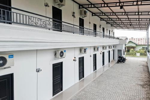 Tampilan eksterior, RedDoorz Fortuna Infinity Near Alun Alun Sragen in Sragen