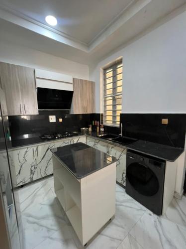 Connery Homes Apartment - image 5
