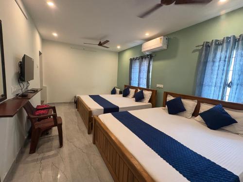 Teja Residency  Near Isha Yoga Foundation  near Velliangiri mäed
