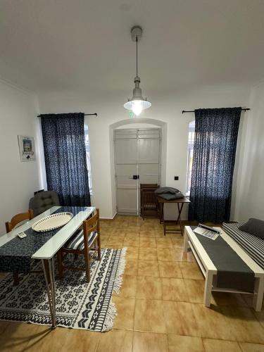Evangelia, Symi (Foto 4)