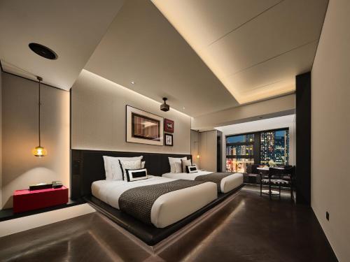 2 double beds