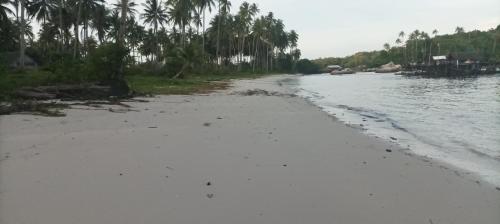 Bunda Homestay and Garden Warung in Teluk Bakau