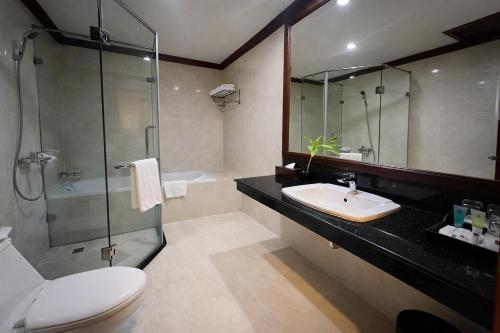 room detail thumbnail 2