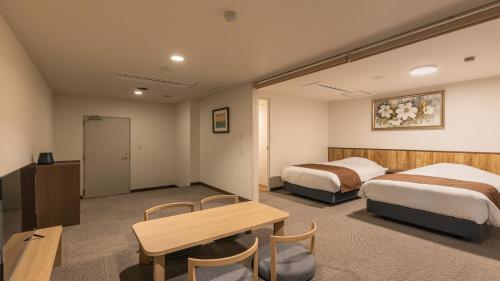 room detail thumbnail 1