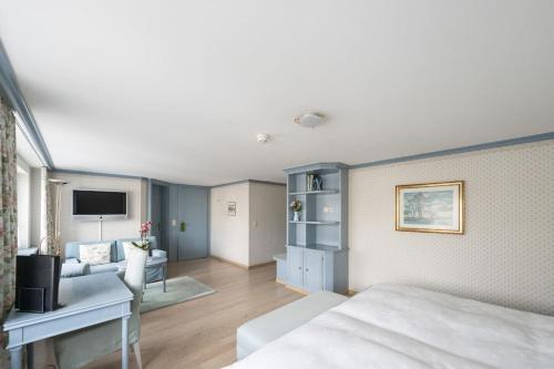 1 queen bed