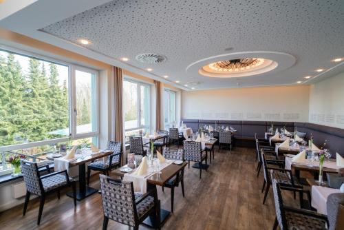 Restoran, BERG & SPA HOTEL GABELBACH in Ilmenau
