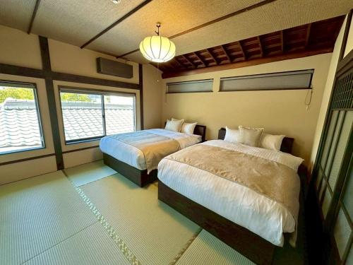 宮島 Shinwa near JR Nishinihon Miyajima Ferry