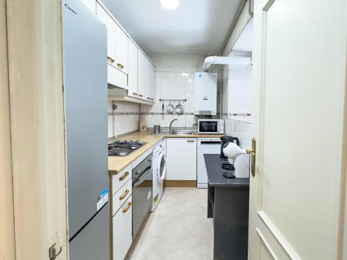 Cava Baja Signature Apartment - image 8