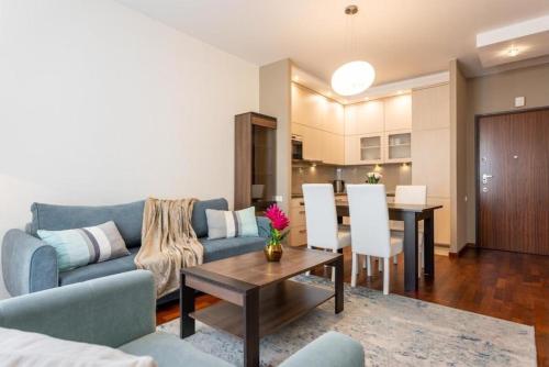 Urban Apartaments - Great Location - City Center - Stawki, Варшава