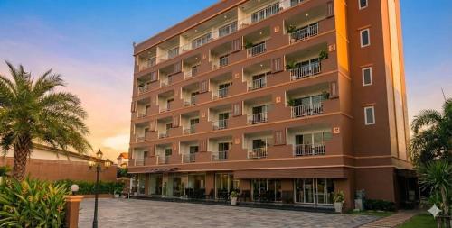 Valhalla Pattaya Hotel in Thep Prasit