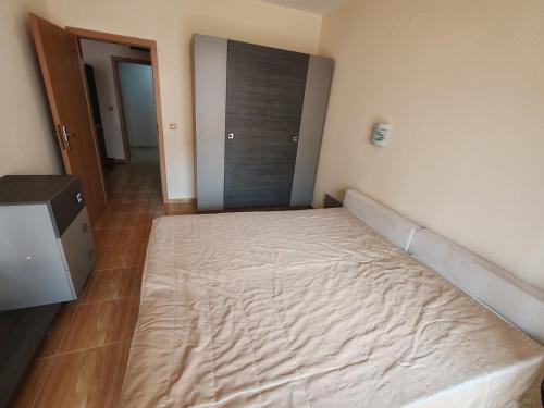 2 bedrooms, 4 beds