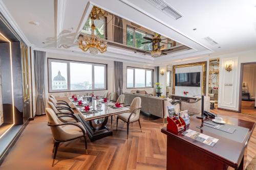 فندق نينه بينه ليجيند (Ninh Binh Legend Hotel) in نينه بينه