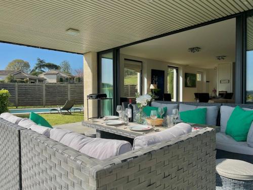 Villa St Andrews sur le Golf de Saint-Emilion in Castillon-la-Bataille