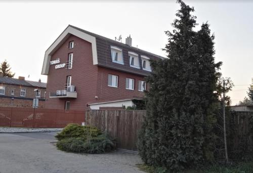 Viesnīcas āriene, Penzion U Tomase in Ratíškovice