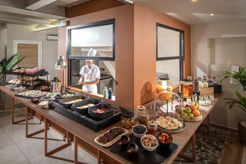 Makanan dan Minuman, Infinity City Boutique Hotel in Crete Island