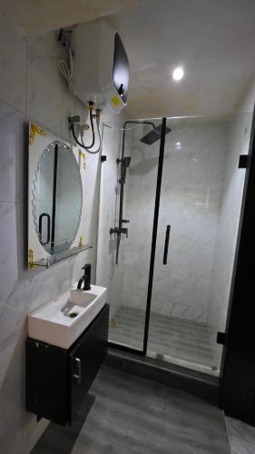 Exquisite Studio Apartment in Anthony Lagos - image 3