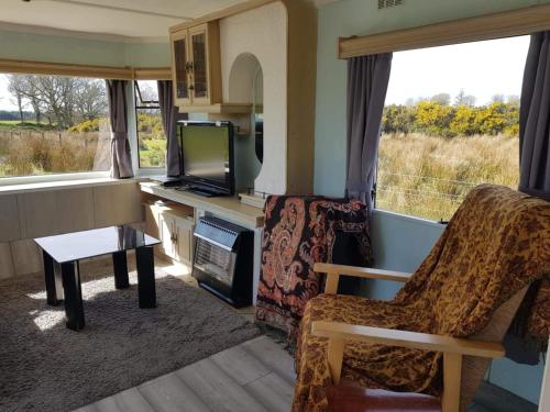 2 bed-Sleeps 4-Free Parking-Pet Friendly in Castlerea