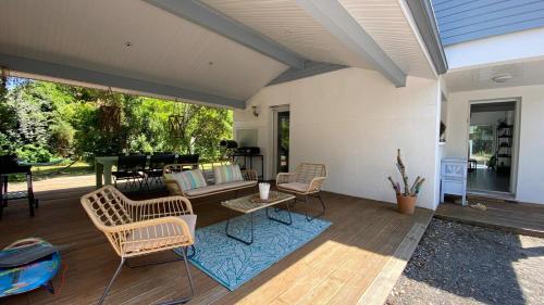 Villa L'Effet Mer, lux living by vineyard and beach in 卡普布雷通