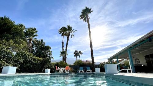 Desert oasis with incredible mountain views – khách sạn tại Sunmor