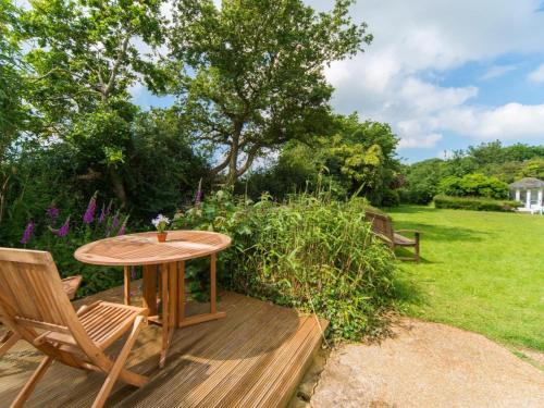 Facilities, 3 Bed in Borthwood oc-ic015 in Arreton and Newchurch