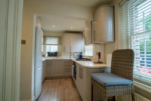 VESTO One Bedroom in Chelsea - image 13