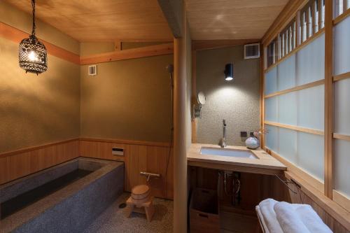 Umenoki an Machiya House Ideally located in the Higashiyama area, Umenoki-an Holiday Rentals promises a relaxing and wonderful visit. The property offers a high standard of service and amenities to suit the individual needs o