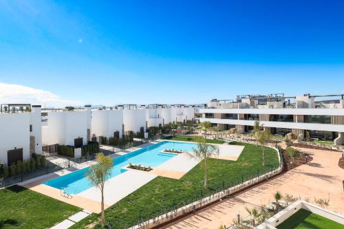 Nieuw Casa Santa Rosalia uitzicht op zwembad in Torre Pacheco