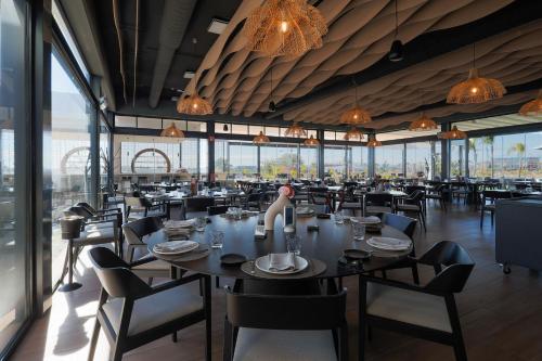 Nieuw Casa Santa Rosalia uitzicht op zwembad in Torre Pacheco