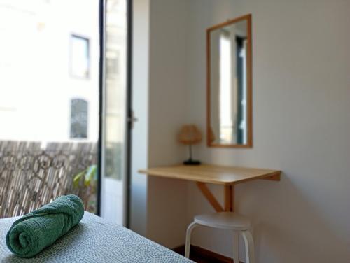 Central Lisbon Rooms in Palmira Shared Apartment For Surf Lovers 2