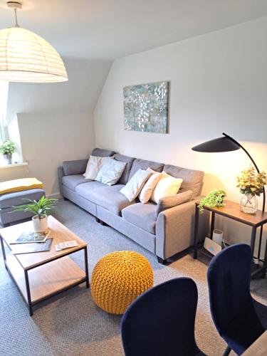 Walkers Court By Treetop Property
