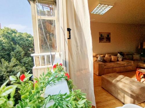 Garden city Spacious 4 Bedroom apartment - Downtown Cairo - image 11