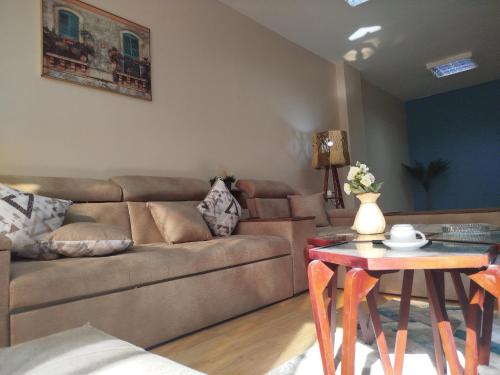 Garden city Spacious 4 Bedroom apartment - Downtown Cairo - image 6