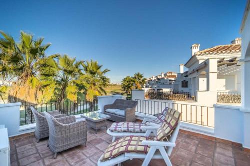 Stunning 2 Bedroom 2 Bathroom Town House - CE7LT gîte à louer Los Segados