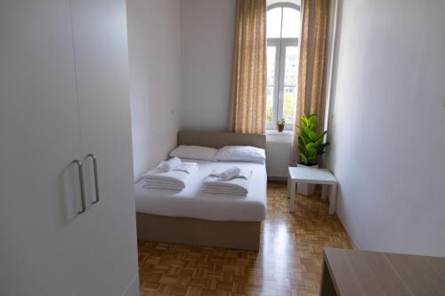 1 double bed
